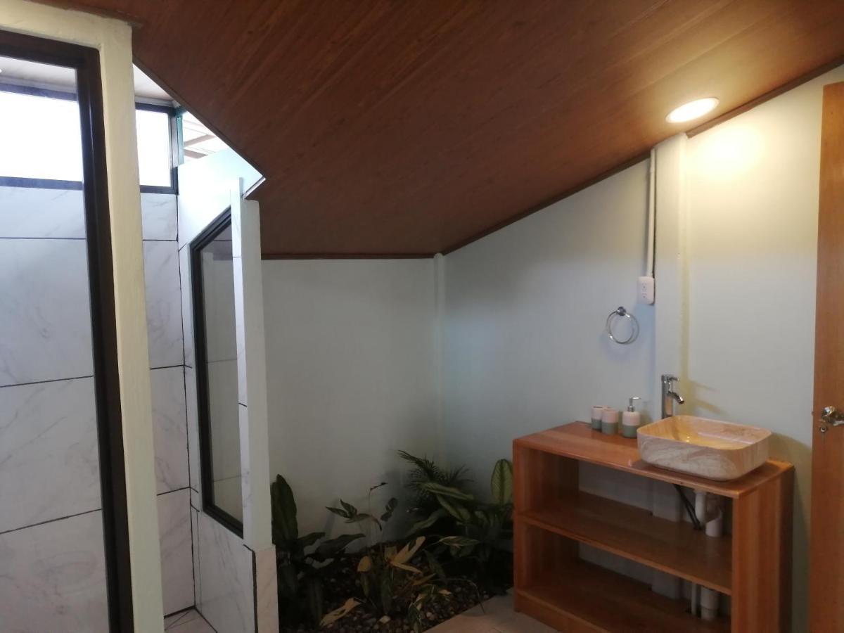 Playa Blanca Macaw Hotel Conte Exterior photo